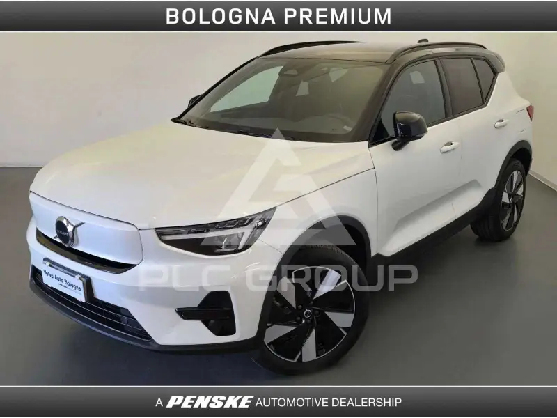 2025 Volvo XC40