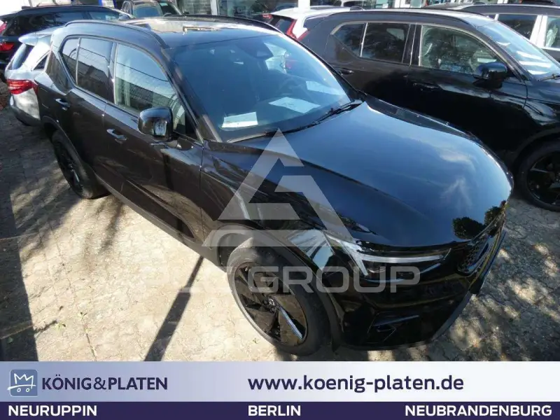 2025 Volvo XC40