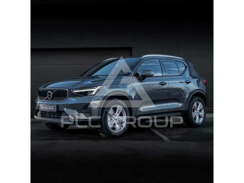 2025 Volvo XC40