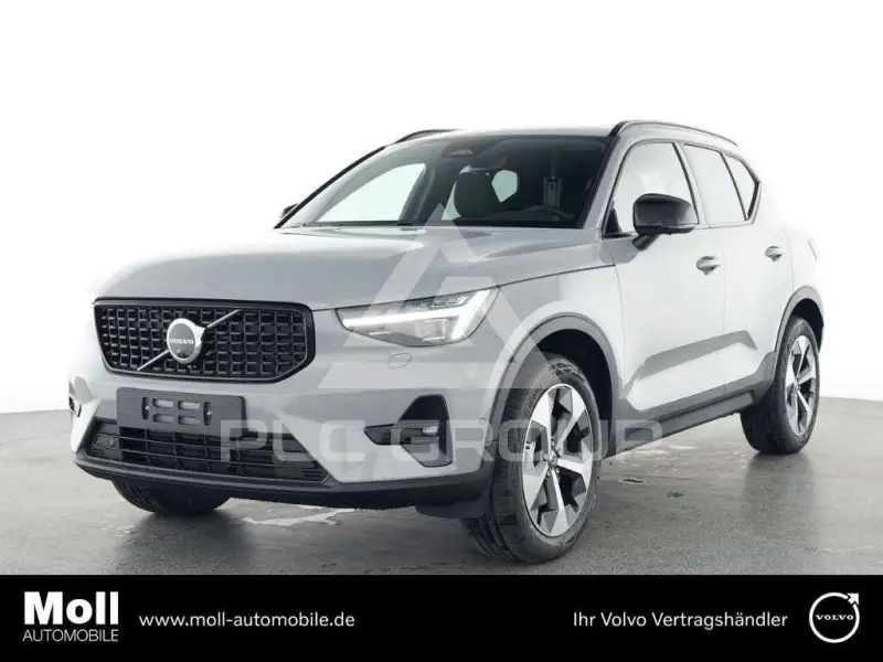 2025 Volvo XC40