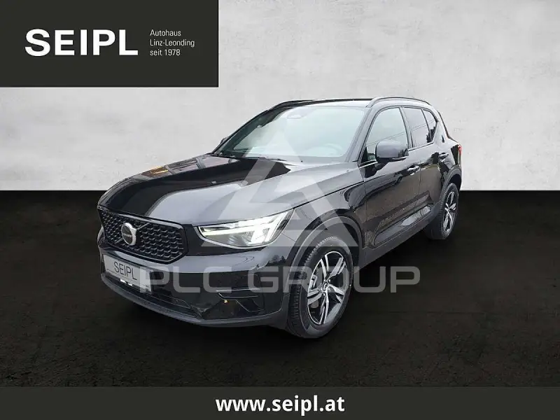 2025 Volvo XC40