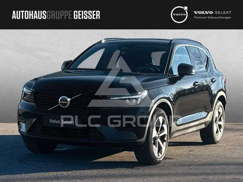 2025 Volvo XC40