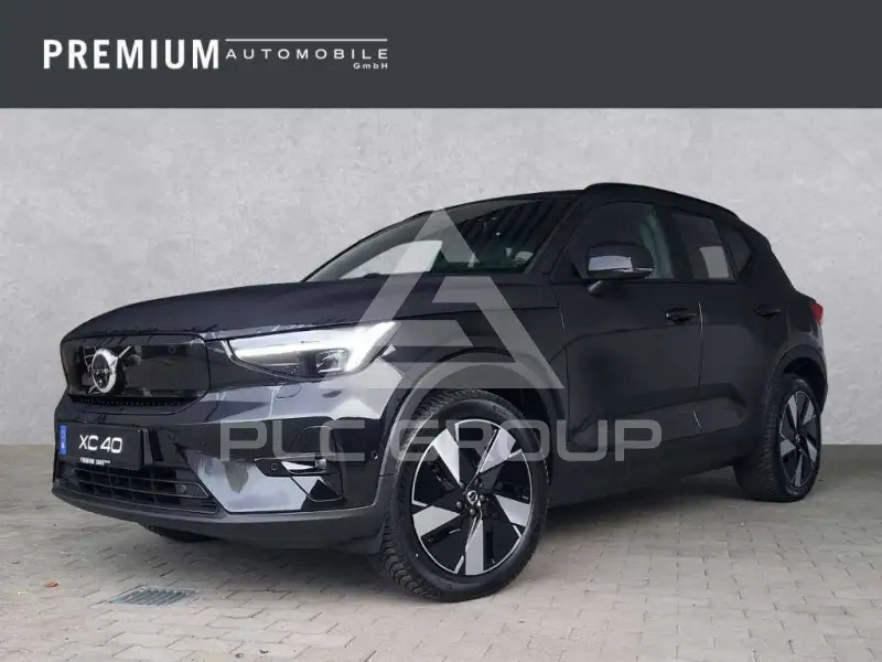 2025 Volvo XC40
