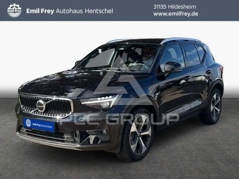 2025 Volvo XC40
