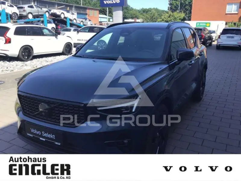 2025 Volvo XC40