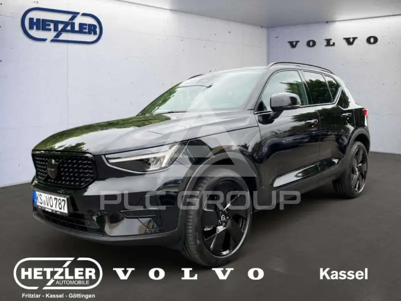 2025 Volvo XC40