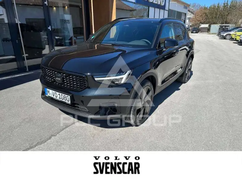 2025 Volvo XC40