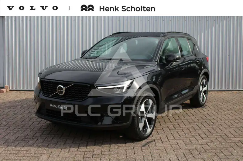 2025 Volvo XC40