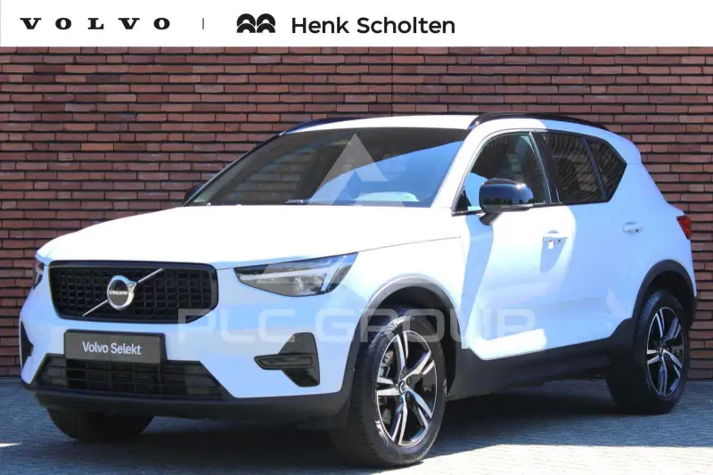 2025 Volvo XC40