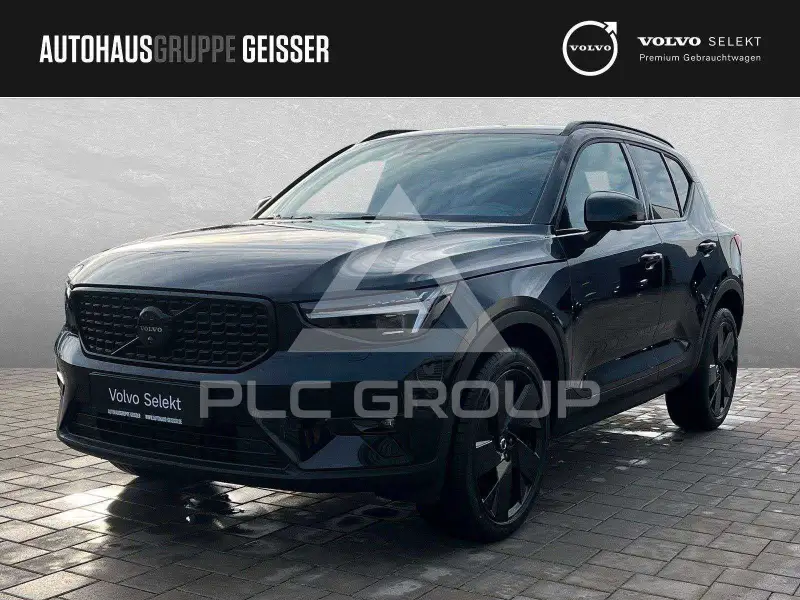 2025 Volvo XC40