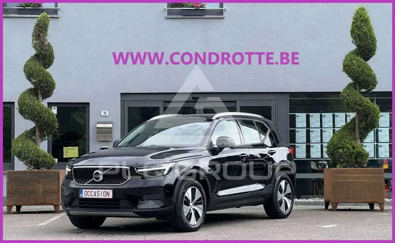2025 Volvo XC40