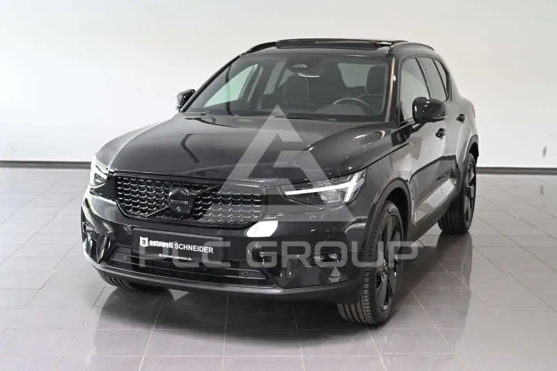 2025 Volvo XC40