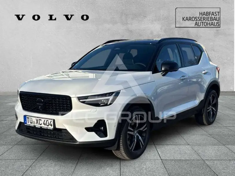 2025 Volvo XC40