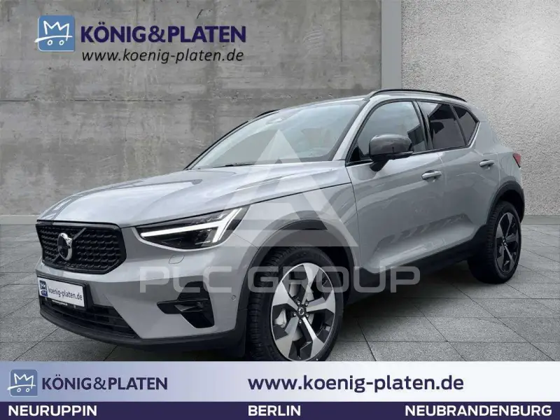 2025 Volvo XC40