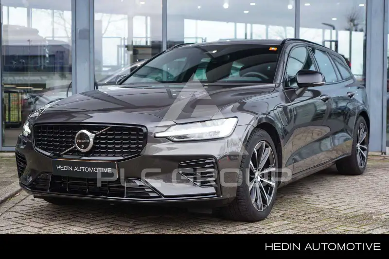 2025 Volvo V60