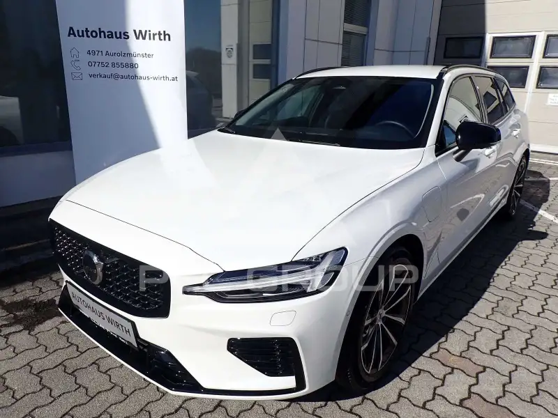 2025 Volvo V60