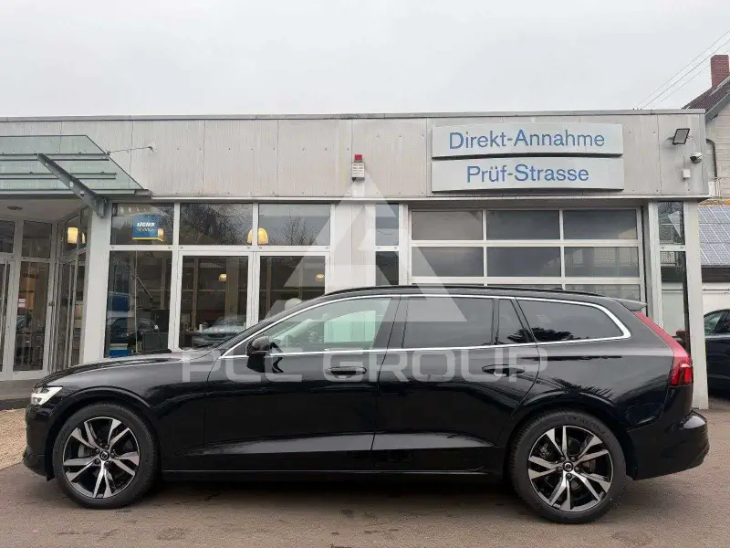 2025 Volvo V60