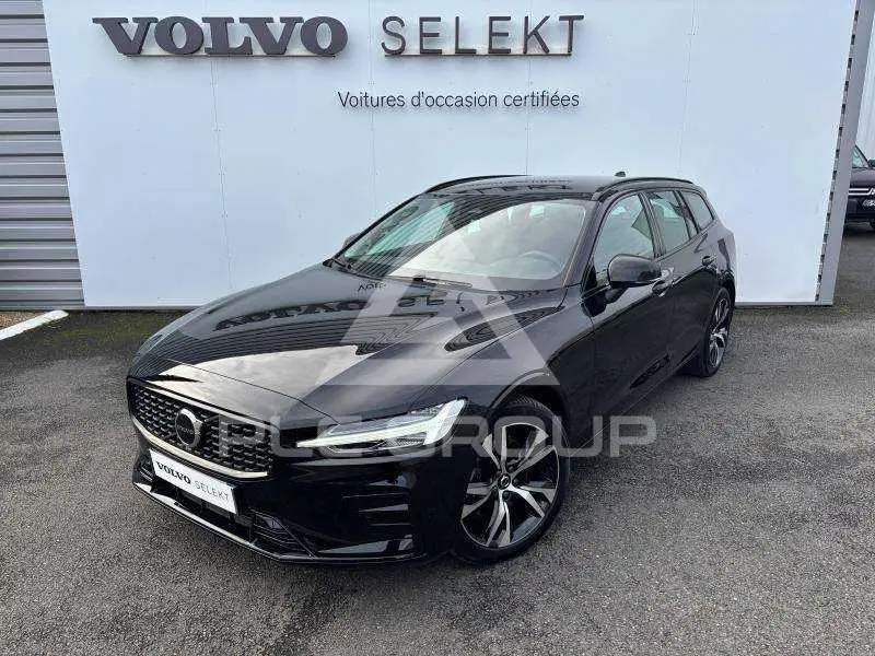 2025 Volvo V60