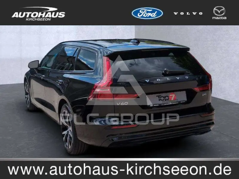 2025 Volvo V60