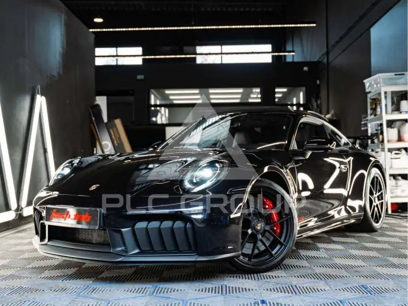 2025 Porsche 911