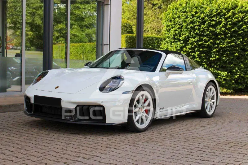 2025 Porsche 911