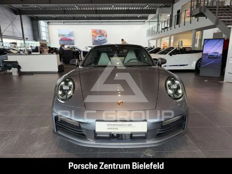 2025 Porsche 911