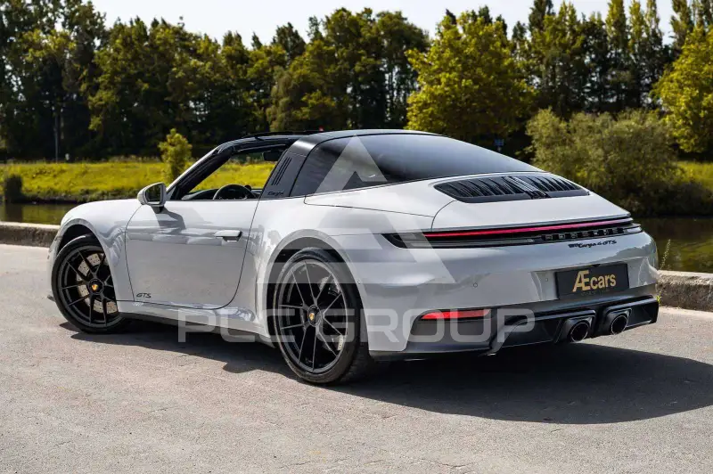 2025 Porsche 911