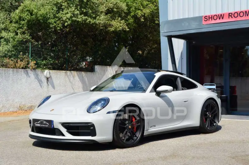 2025 Porsche 911