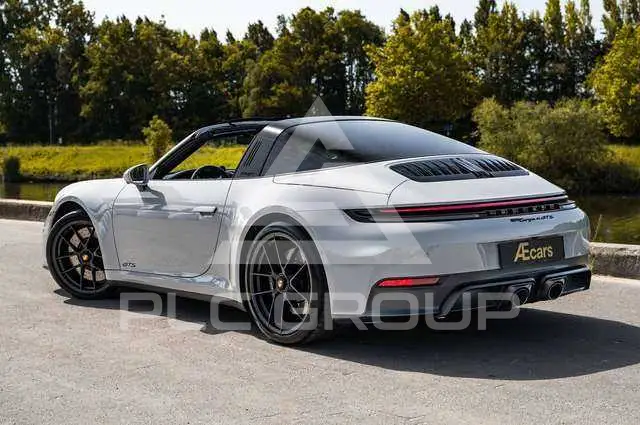 2025 Porsche 911