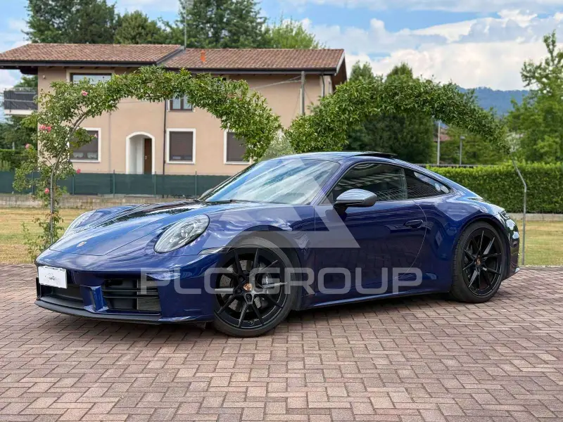 2025 Porsche 911
