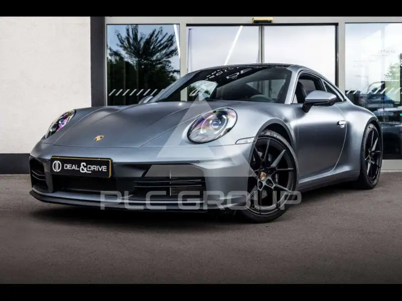 2025 Porsche 911