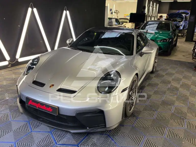2025 Porsche 911