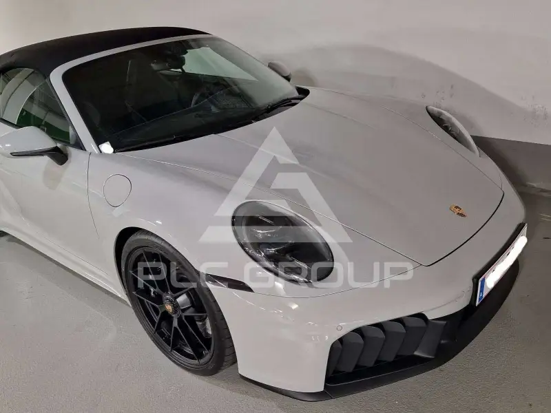 2025 Porsche 911