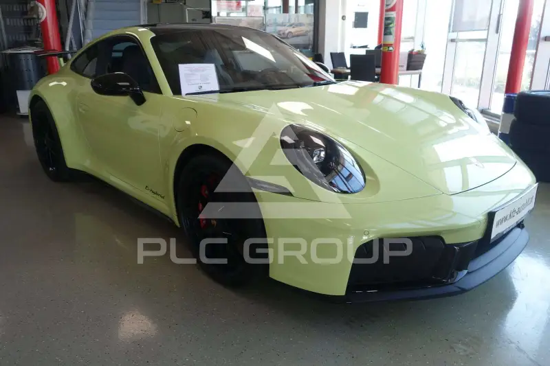 2025 Porsche 911