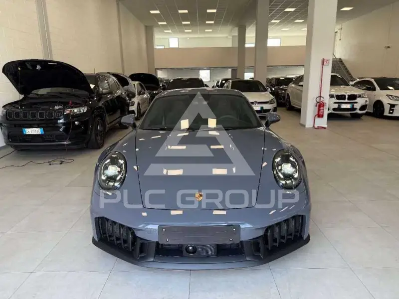2025 Porsche 911
