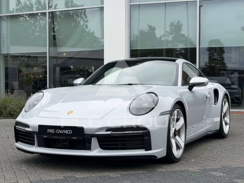 2025 Porsche 911