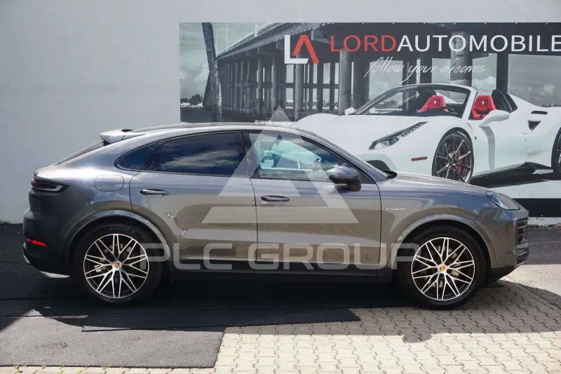 2025 Porsche Cayenne