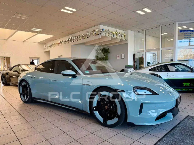2025 Porsche Taycan