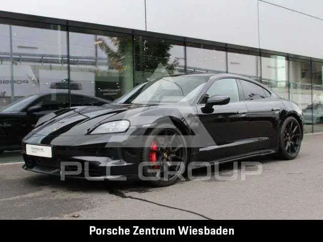 2025 Porsche Taycan