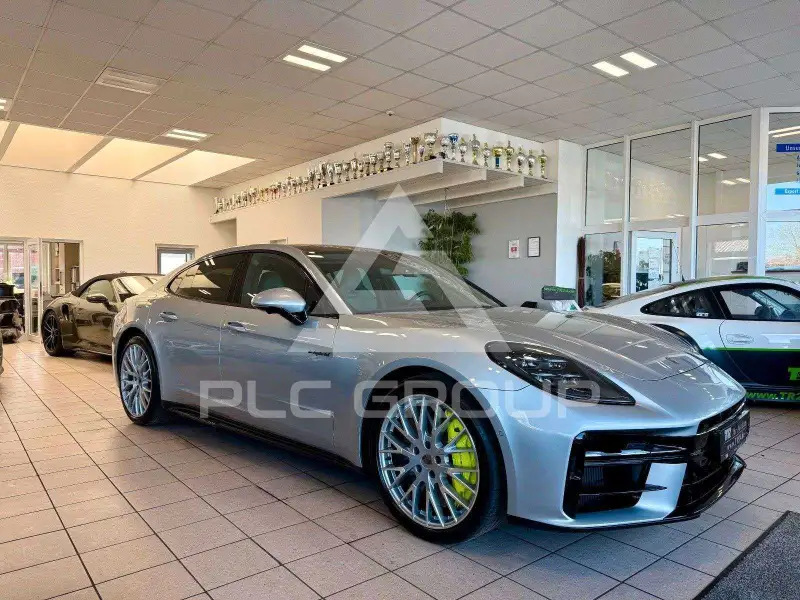 2025 Porsche Panamera