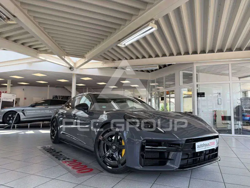 2025 Porsche Panamera