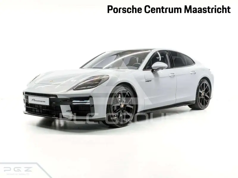 2025 Porsche Panamera