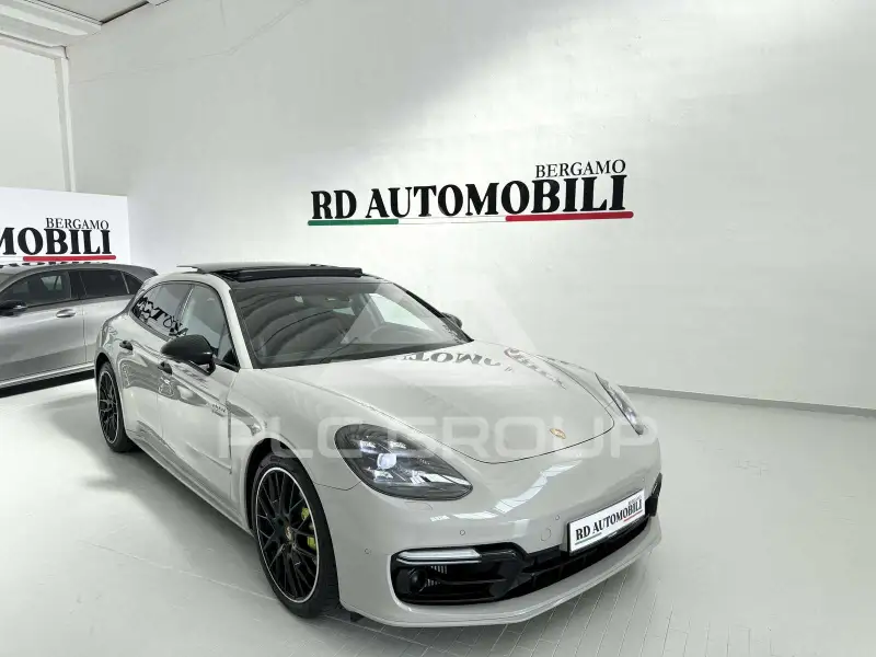 2025 Porsche Panamera