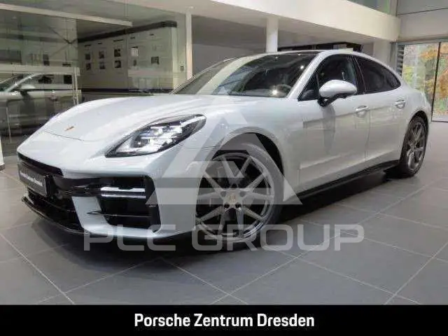 2025 Porsche Panamera
