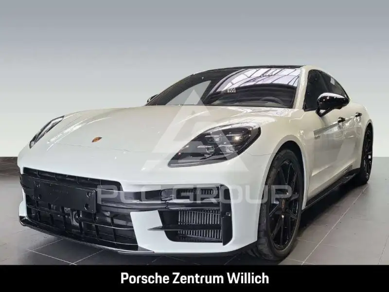 2025 Porsche Panamera