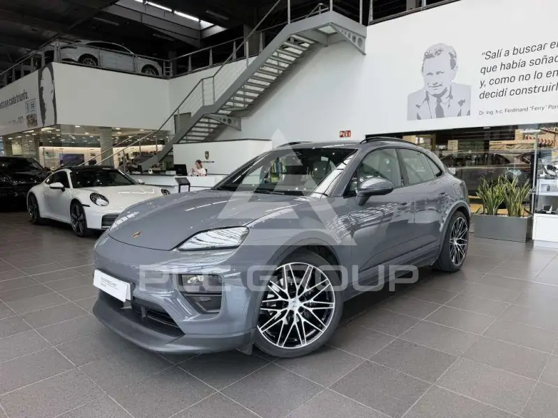 2025 Porsche MACAN