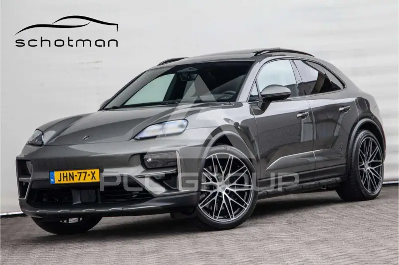 2025 Porsche MACAN
