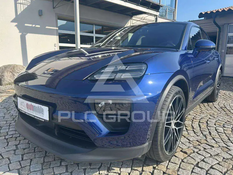 2025 Porsche MACAN