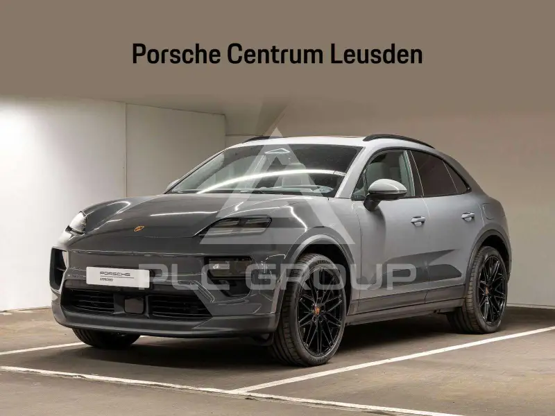 2025 Porsche MACAN
