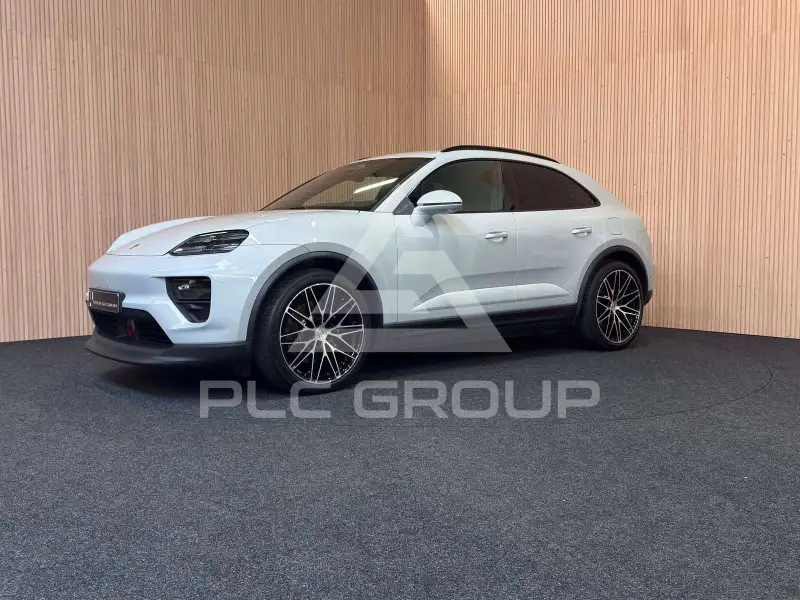 2025 Porsche MACAN
